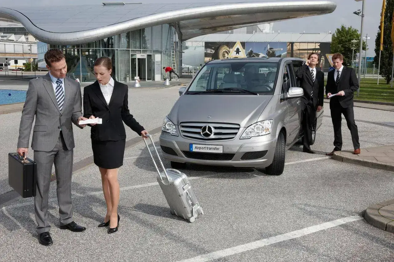 airport shuttle service for people